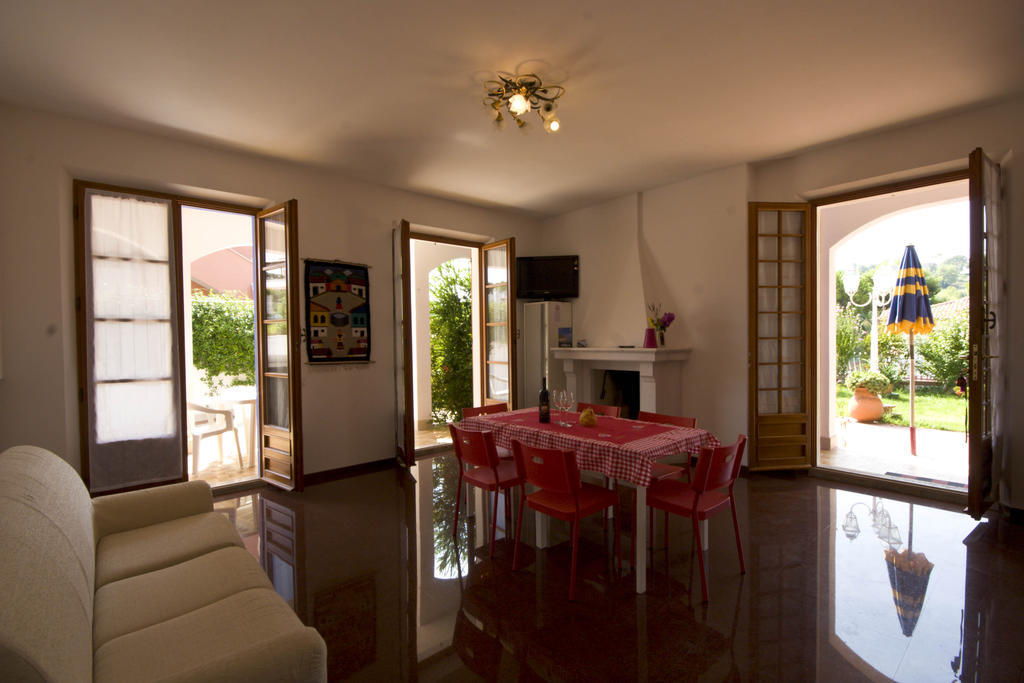 Amarenumana Aparthotel Rum bild